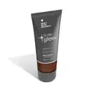 O produto apresentado é uma base líquida da marca Tô no Glow, com embalagem em tubo plástico de cor cinza escura. O rótulo exibe o nome da marca e o texto "Radiância natural, leveza e conforto" em letras brancas.