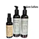 Kit com shampoo, condicionador e tônico capilar da marca Quantic Flora.
