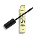 Frasco cilíndrico amarelo de Máscara de cílios com rótulo Long Up! em preto. Tampa preta com escova de rímel.
