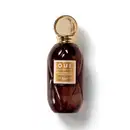 Frasco de item de perfumaria da marca O.U.i, com tampa dourada e corpo de vidro âmbar, rótulo com texto "Désir Parisien 750 pour femme" em fundo amarelo.