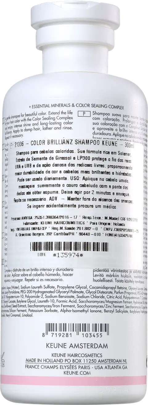 Frasco branco da linha Care da Keune, contendo Shampoo Color Brillianz para proteção de cabelos coloridos. Rótulo com nome do produto e informações sobre sua função de proteger a cor dos cabelos.