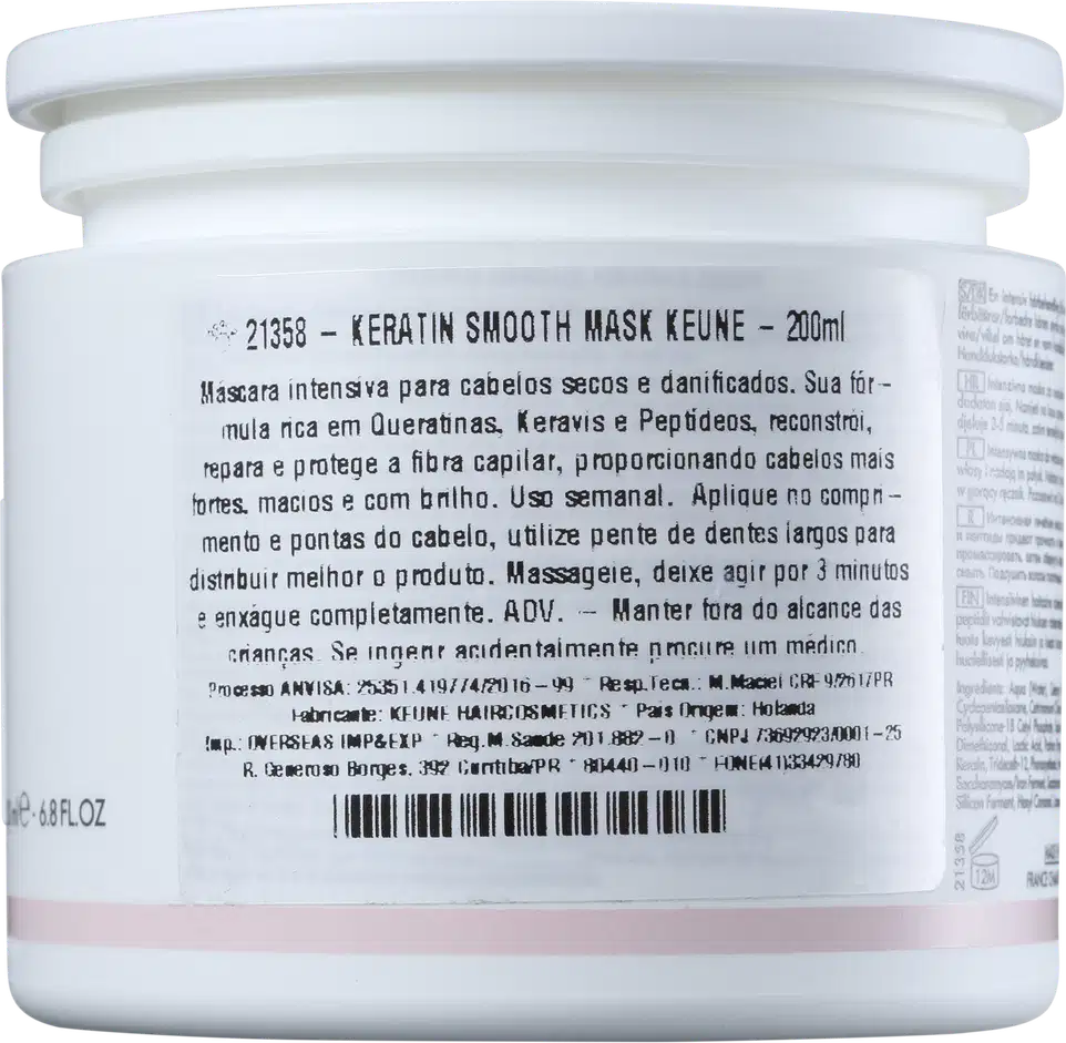 Frasco branco de máscara capilar intensiva Keune Keratin Smooth, com rótulo informativo em português sobre o produto de 200ml.