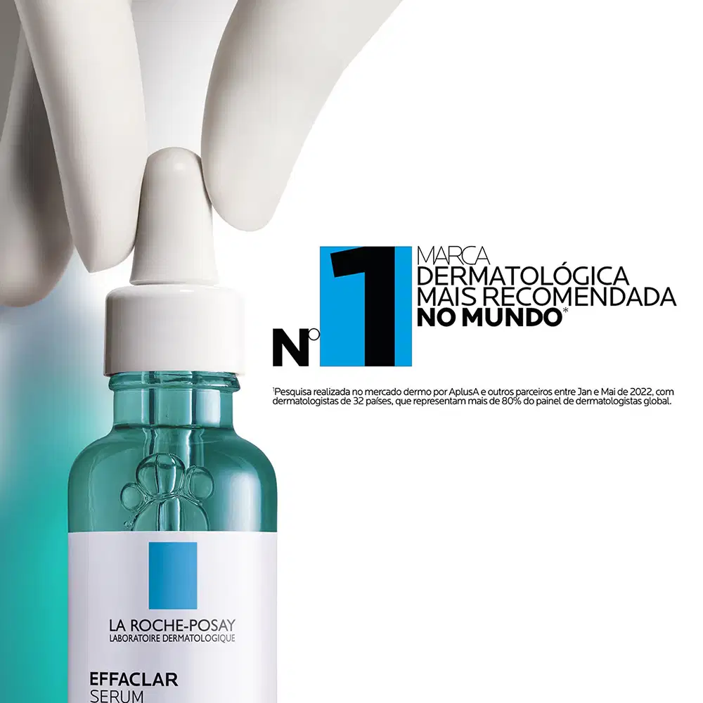 Frasco de vidro verde com conta-gotas branco contendo o sérum Effaclar Ultra Concentrado da marca La Roche-Posay, um produto antiacne com ácido salicílico e ácido glicólico.