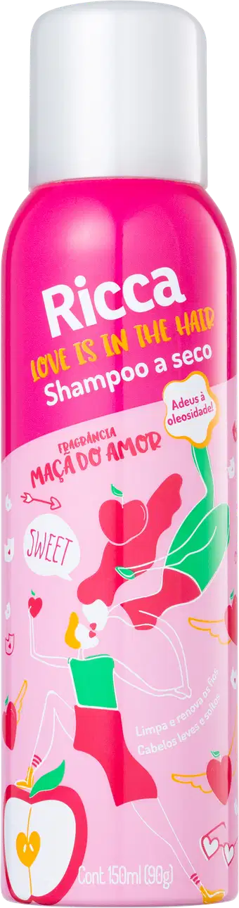 Frasco de shampoo a seco da marca Ricca, com embalagem rosa vibrante e rótulo com ilustrações de maçãs e texto em português. O produto é apresentado como "Shampoo a seco" com a frase "Love is in the hair" destacada.