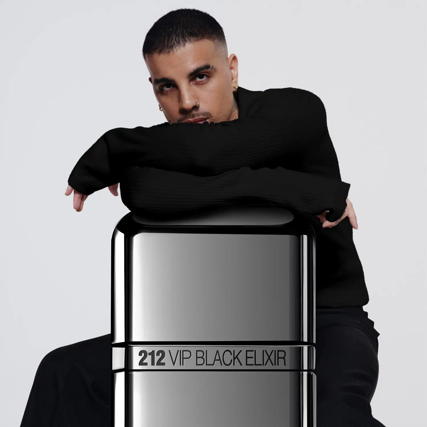 Perfume Masculino 212 VIP Black Elixir Carolina Herrera Eau de Parfum.