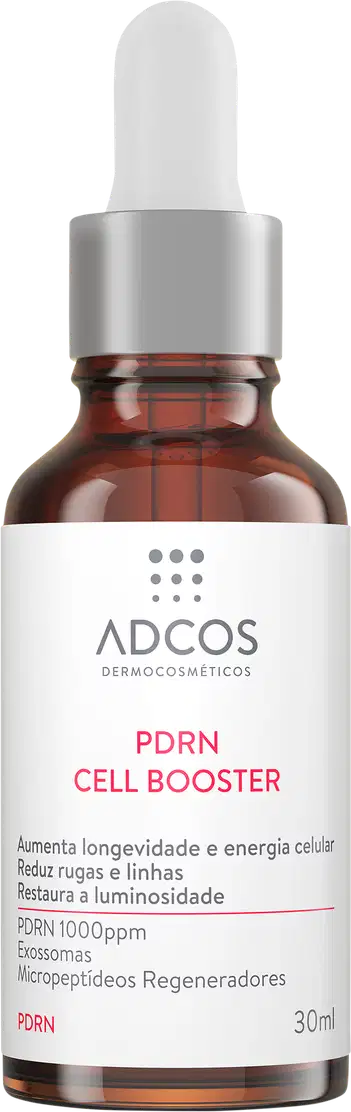 Frasco de vidro marrom com conta-gotas branco contendo o produto "PDRN Cell Booster" da marca Adcos. Rótulo branco com informações sobre o produto, incluindo seu nome, benefícios e ingredientes ativos.