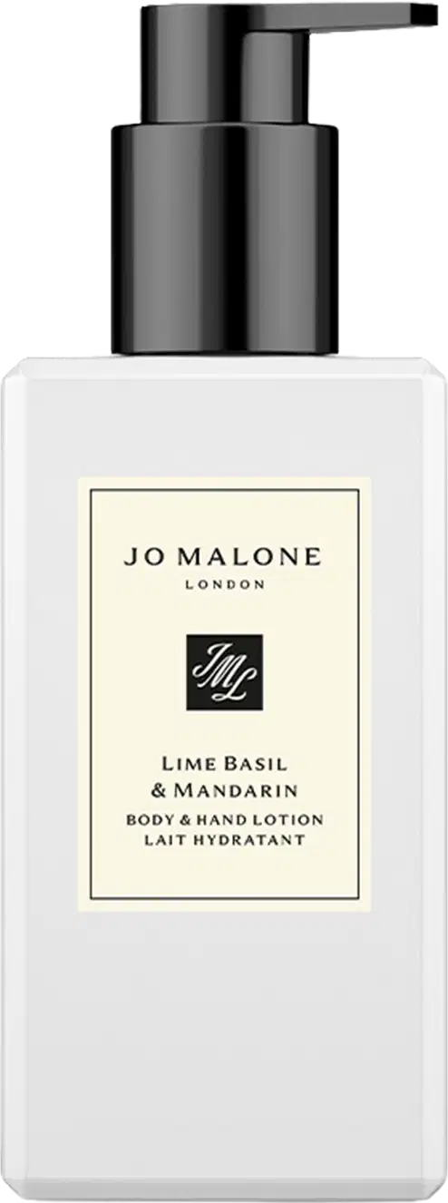 Frasco branco com bomba preta da linha Lime Basil & Mandarin da Jo Malone London, contendo loção hidratante para corpo e mãos.