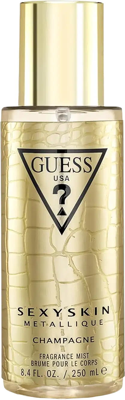 Frasco de perfume Guess Sexy Skin Metallique Champagne, com embalagem dourada e textura de couro, rótulo preto com logotipo triangular da marca.