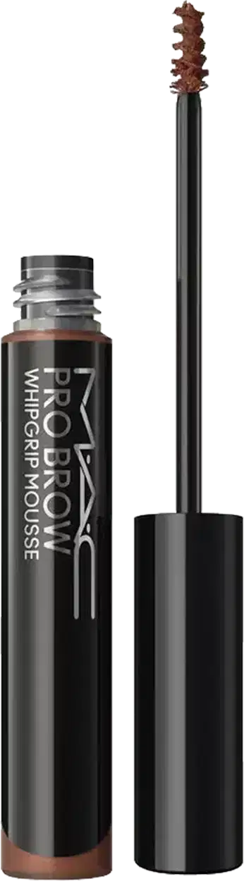Pro Brow Whipcoloured Mousse da M·A·C em embalagem cilíndrica preta com aplicador em espiral. Produto em tom marrom, apresentado com frasco e pincel próprio para aplicação de sobrancelha.