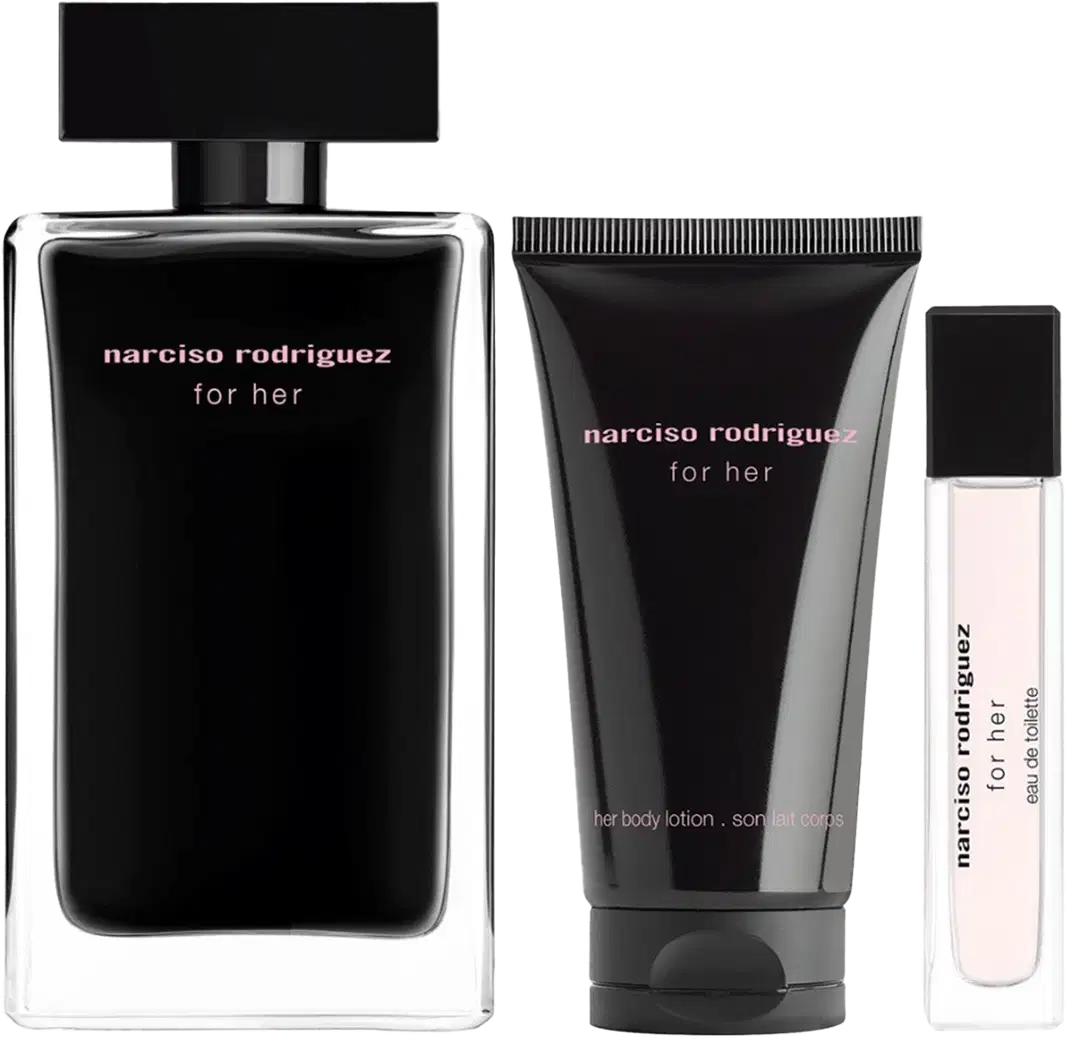 Conjunto Narciso Rodriguez for Her com três produtos: frasco de perfume retangular com líquido preto, tubo de body lotion preto e miniatura de eau de toilette. Embalagens em preto e branco com design minimalista.