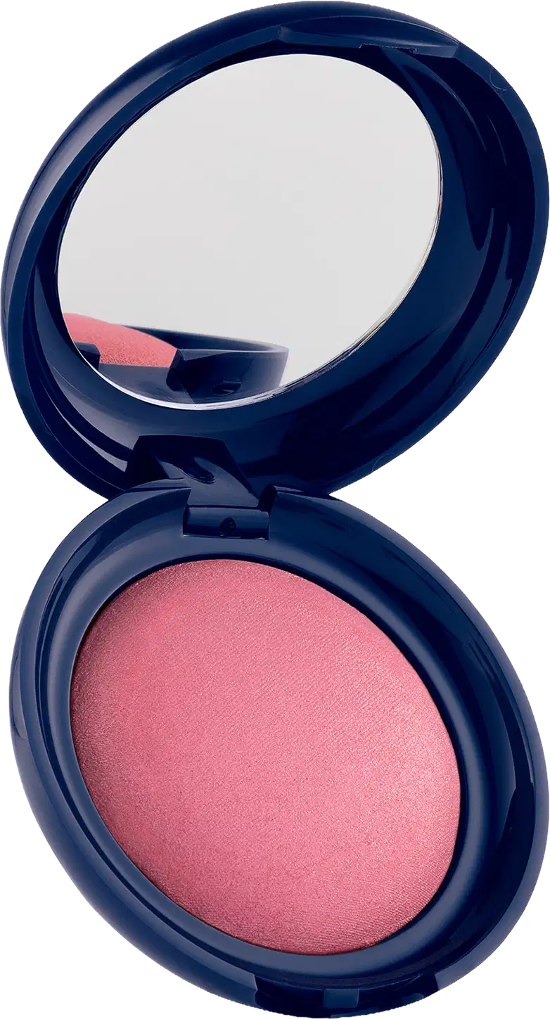 Blush em pó com embalagem redonda azul-marinho, espelho integrado na tampa e produto em tom rosa com acabamento luminoso.