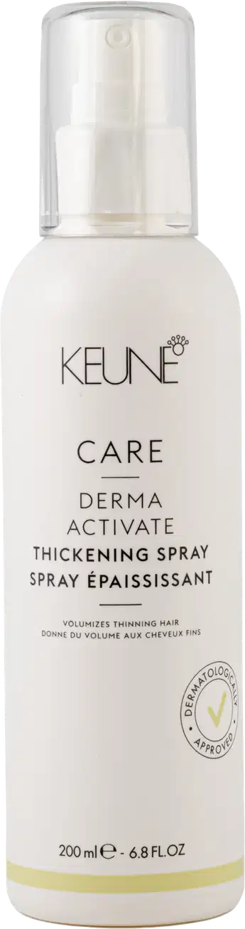 Frasco branco de 200 ml da linha Care da Keune, contendo o Spray Ativador de Espessura Derma Activate. O rótulo apresenta o nome do produto e sua função de volumizar os fios finos.
