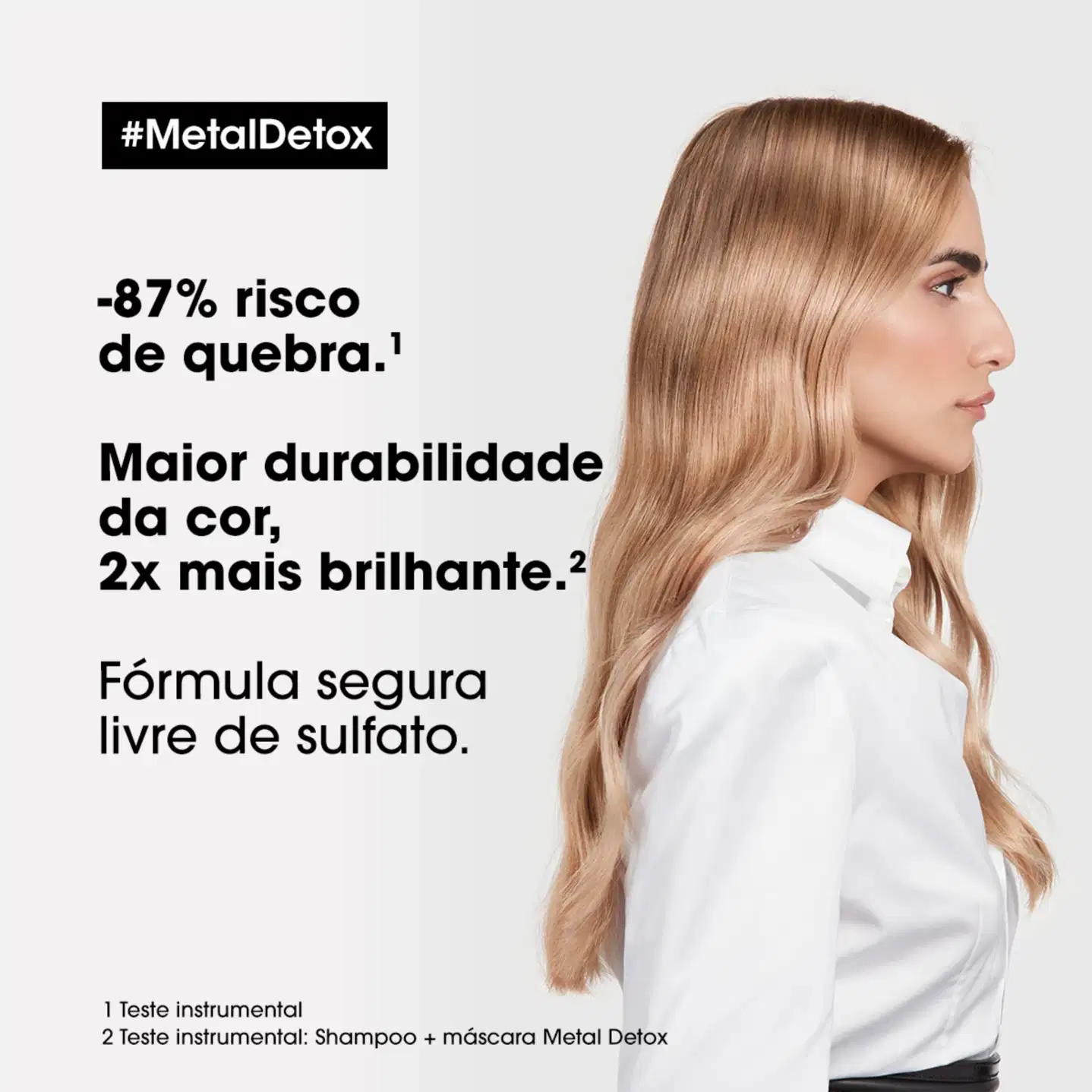 Produto de tratamento capilar da L'Oréal Professionnel, com embalagem branca e preta, destacando informações sobre a fórmula livre de sulfato e maior durabilidade da cor, com 2x mais brilho.