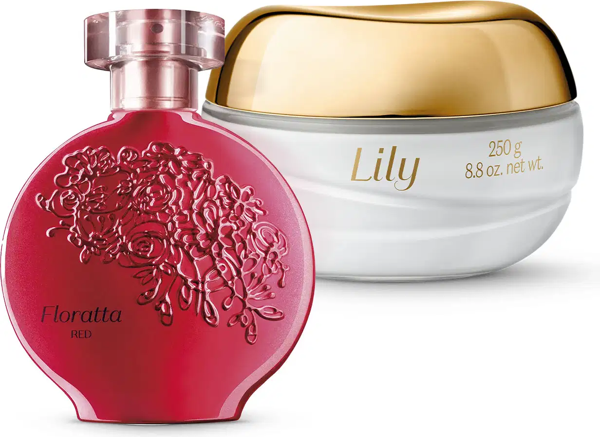 Vidro redondo com líquido vermelho, florais em relevo e letras na cor vinho, pulverizador prateado e tampa transparente de desodorante colônia Floratta Red e pote de vidro com creme branco e tampa dourada de creme acetinado corporal Lily.