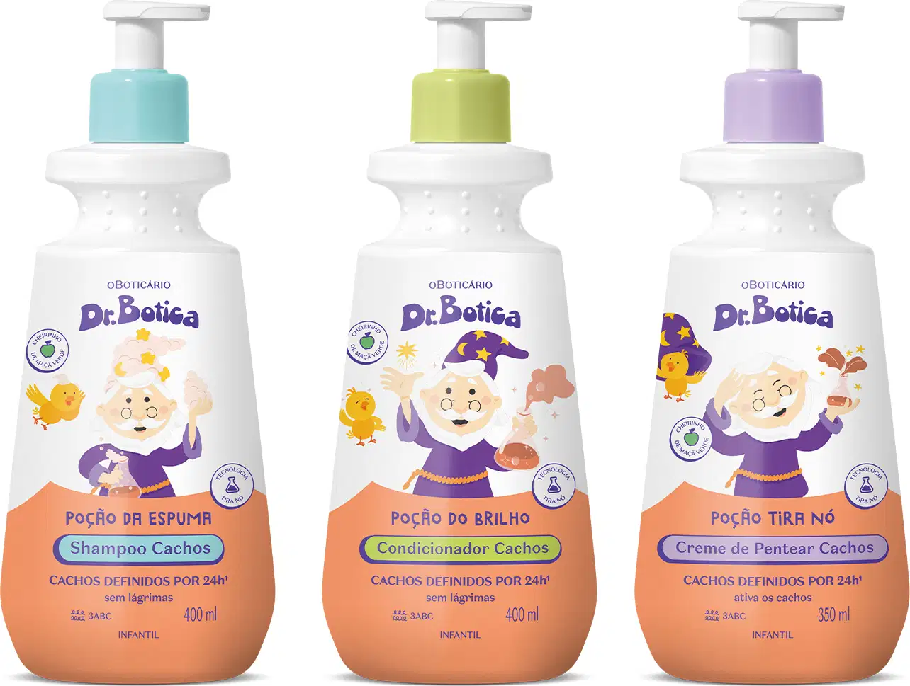 Imagem de três frascos de produtos para cabelos cacheados da marca Dr. Botica, shampoo, condicionador e creme de pentear, em cores azul, verde e lilás, com rótulos ilustrados com personagens e textos sobre os benefícios de cada produto.
