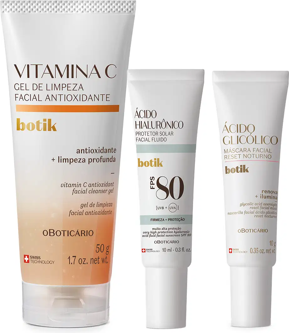 Três produtos de skincare da marca Botik: gel de limpeza facial antioxidante Vitamina C, protetor solar com ácido hialurônico FPS 80 e máscara facial com ácido glicólico, em embalagens em formato de bisnaga.