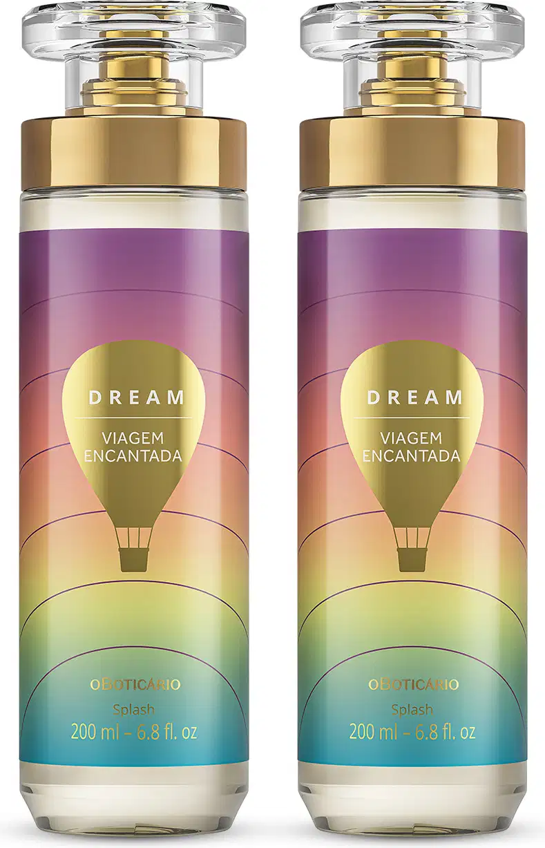 Imagem de dois frascos de body splash da linha Dream Viagem Encantada. A embalagem é de vidro com tampa transparente e válvula spray dourada. O rótulo é colorido, em tons de roxo, rosa e azul, e traz um balão ilustrando. O recipiente conta com 200ml.