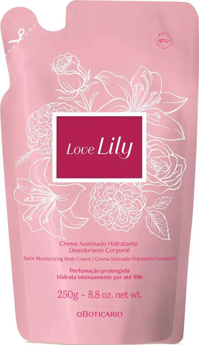 Refil de creme acetinado desodorante hidratante corporal da marca Love Lily em sachê de 250g na cor bege com detalhes dourados e rótulo marrom claro.