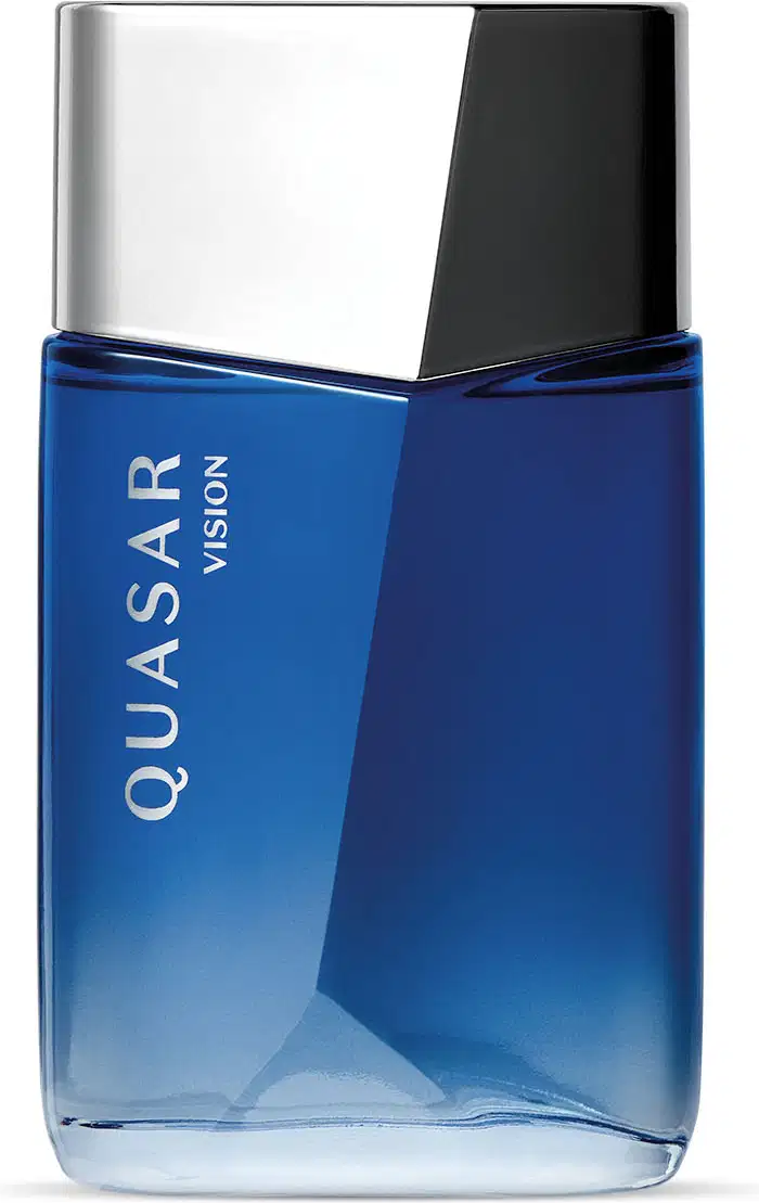 Vidro retangular azul com formato geométrico, tampa prateada e letras brancas contendo 100ml de desodorante colônia Quasar Vision.