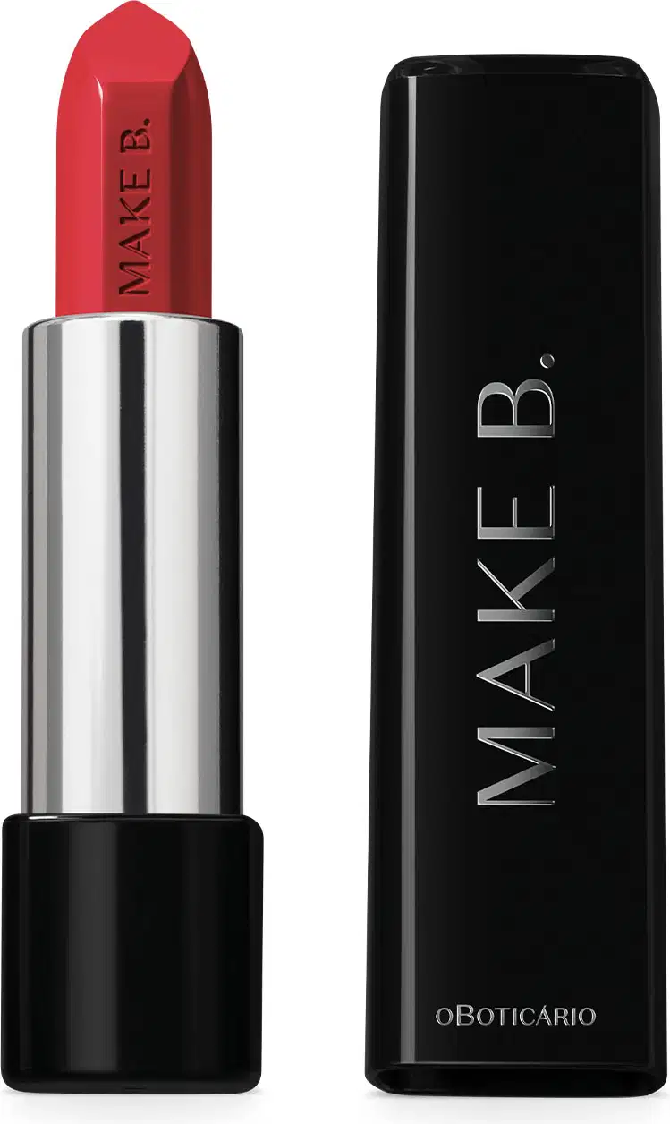 Batom glossy na cor Vermelho Raspyberry da marca Make B. em embalagem prata e preta com tampa preta e letras prateadas.
