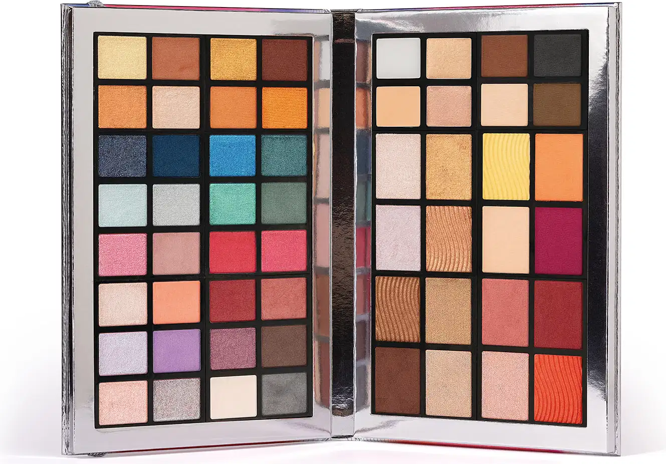 Paleta de maquiagem multifuncional Real Hype da marca Make B. em estojo prateado e 56 cores variadas.