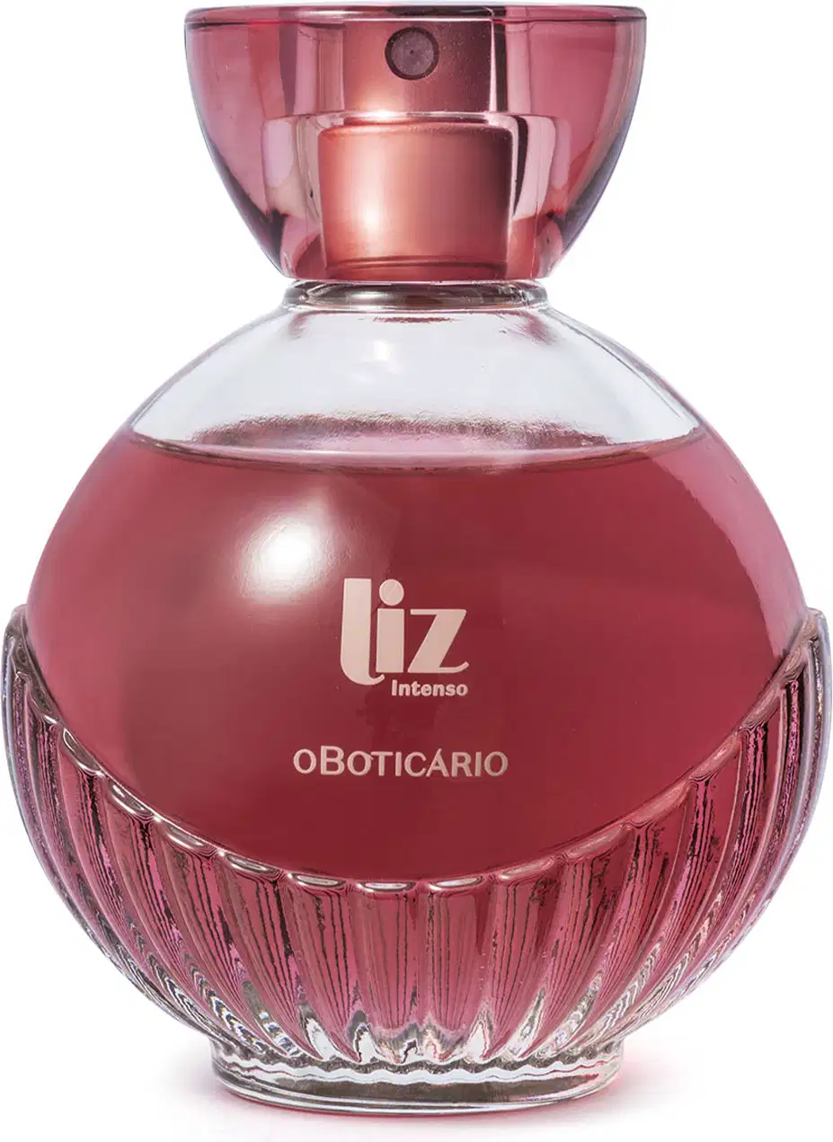 Vidro arredondado com líquido vermelho, borrifador dourado, tampa transparente de fundo vermelho e letras douradas contendo 100ml de desodorante colônia Liz Intenso.