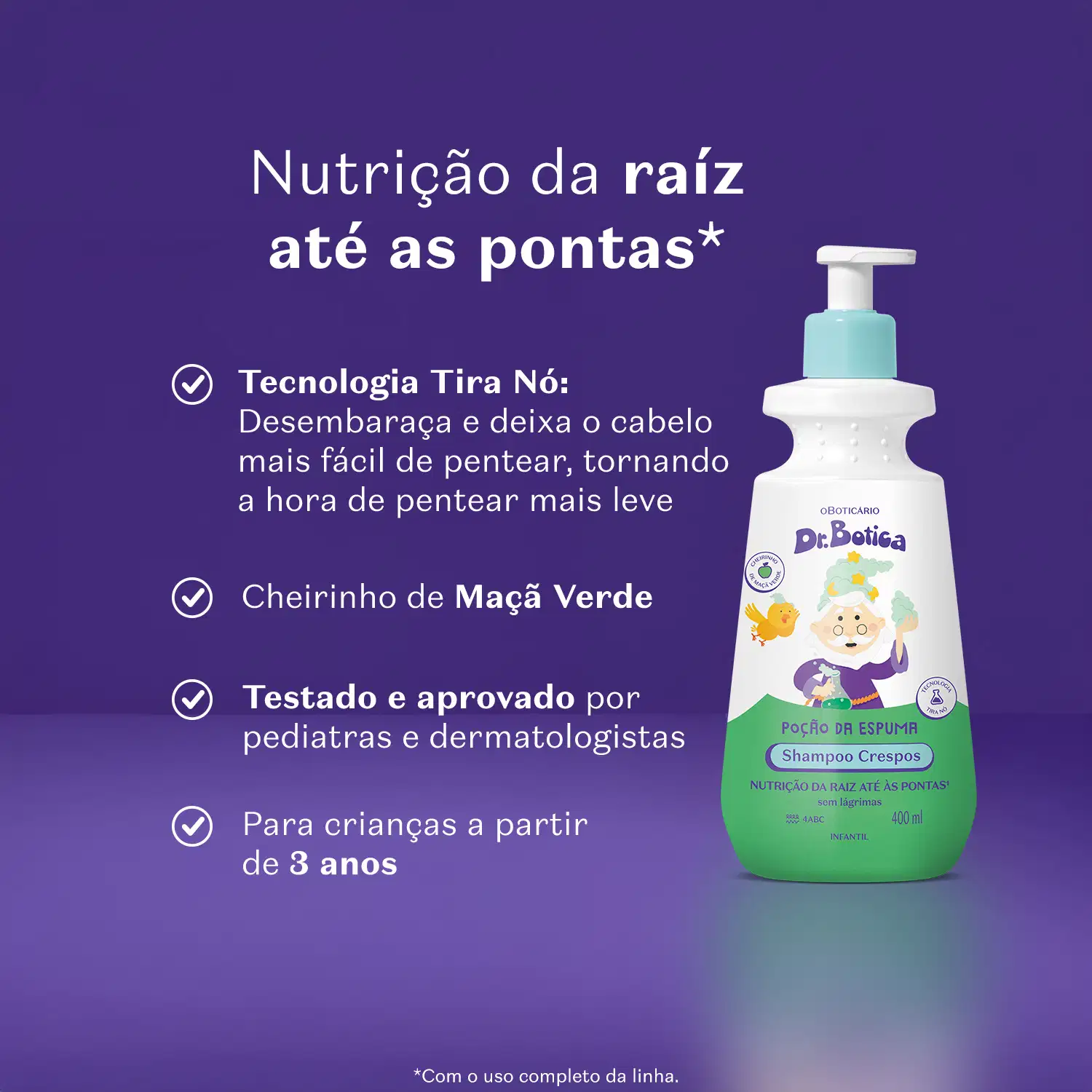 Imagem de uma embalagem branca e verde com válvula dosadora azul de shampoo infantil para cabelos crespos da marca Dr. Botica em fundo azul escuro com letras brancas contando os benefícios do produto.