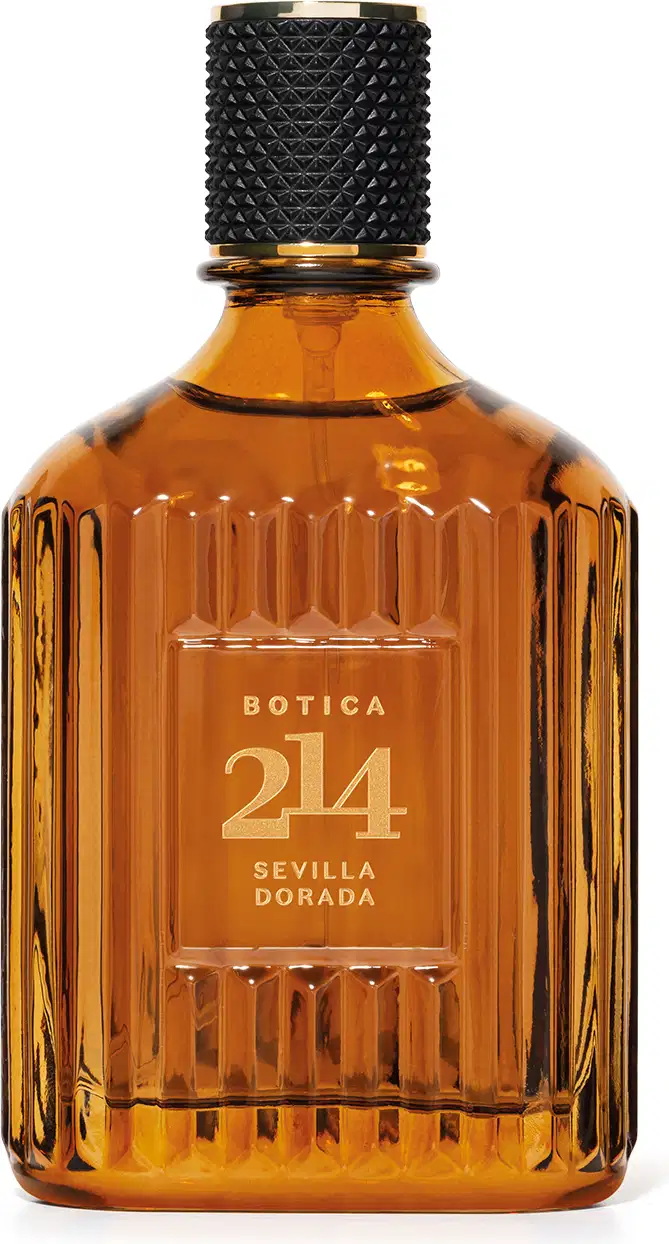 Frasco de 90ml de Eau de Parfum Fougére Aromático Botica 214 Sevilla Dorada transparente com líquido âmbar em formato retangular, tampa preta texturizada e letras douradas exibindo o nome da marca.