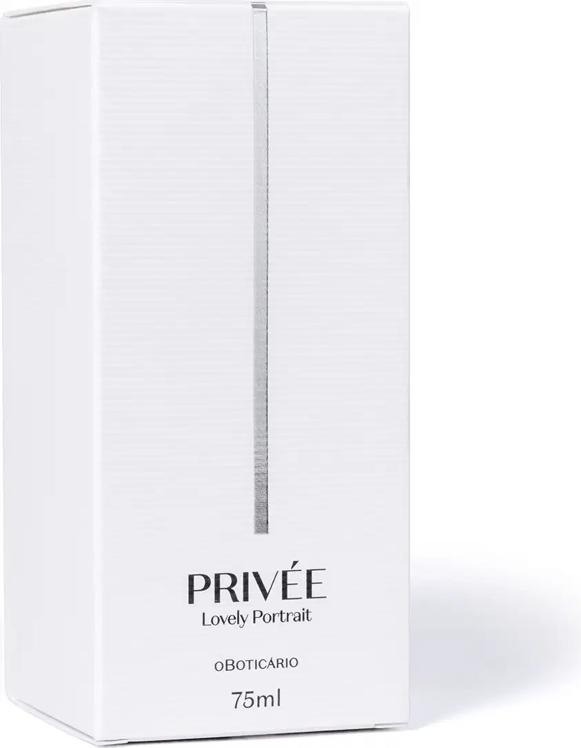 Caixa branca com faixa cinza e letras pretas contendo um vidro de 75ml de Eau de Parfum Privée Lovely Portrait,