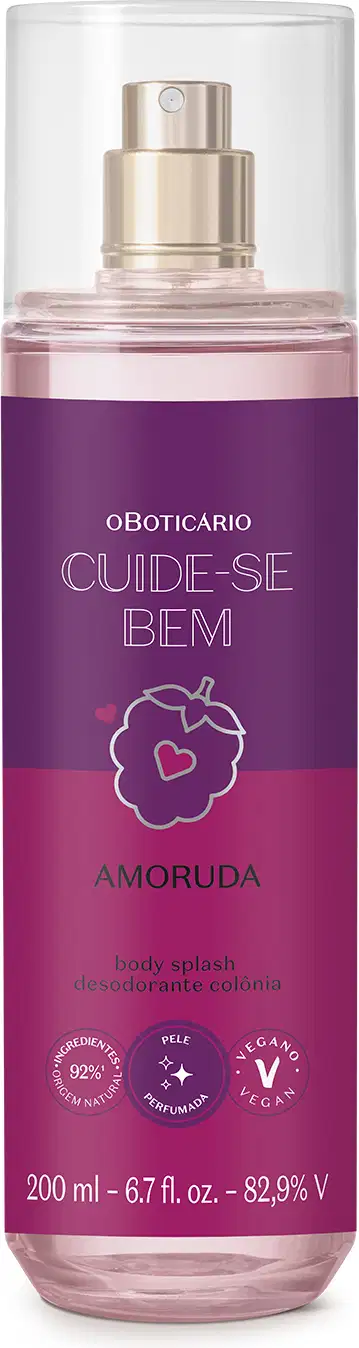 Frasco transparente com líquido lilás em formato cilíndrico com rótulo roxo com amoras ilustradas contendo 200ml de body splash Cuide-se Bem Amoruda.