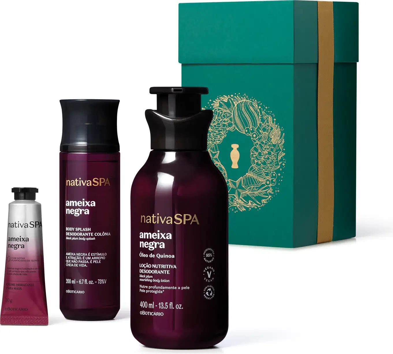 Imagem do Kit Presente Natal Nativa Spa Ameixa Negra com um frasco roxo de loção hidratante corporal, um frasco também roxo de body splash, uma bisnaga prata e roxa de creme para mãos e uma caixa verde com estampa floral dourada.