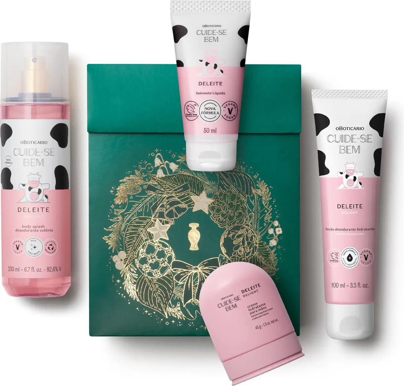 Kit natalino com 4 produtos da marca Cuide-se bem Deleite, incluindo bisnaga de creme hidratante, frasco body spray, creme para mãos e uma bisnaga de sabonete líquido. Acompanha caixa de presente verde com fita dourada e ilustrações douradas.