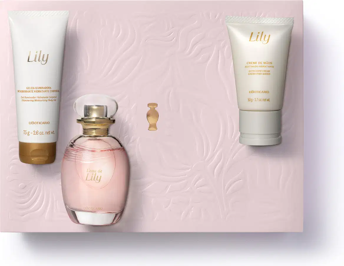 Kit Lily Soleil contendo dois frascos brancos e dourados de creme hidratante para as mãos e geleia iluminadora corporal, frasco com líquido rosa e tampa dourada de L'eau de Lily e uma caixa rosa com detalhe dourado.