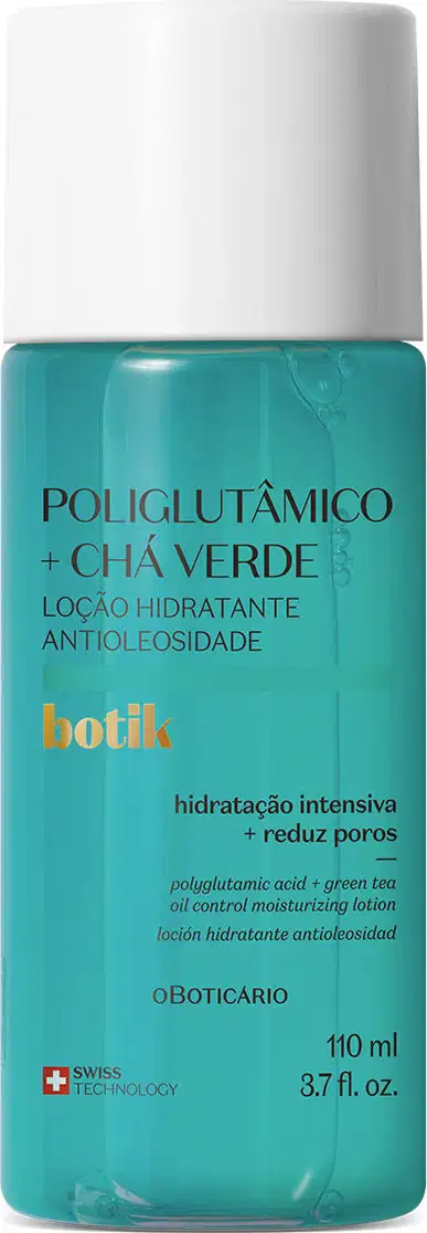 Frasco transparente produto líquido de azul-turquesa dentro. Rótulo transparente com letras pretas informam que se trata ao Loção Hidratante Facial Antioleosidade Ácido Poliglutâmico + Chá Verde da linha Botik.