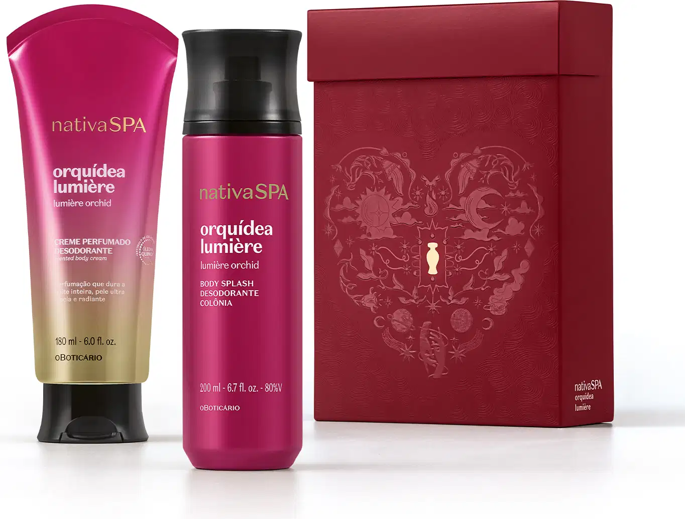 Caixa de presente de cor vinho com um grande coração ilustrado detalhes de temática celestial. Ao lado, itens de perfumaria da marca Nativa SPA Orquídea Lumière, sendo uma bisnaga de creme corporal perfumado e body spray, ambos cor-de-rosa com tampa preta