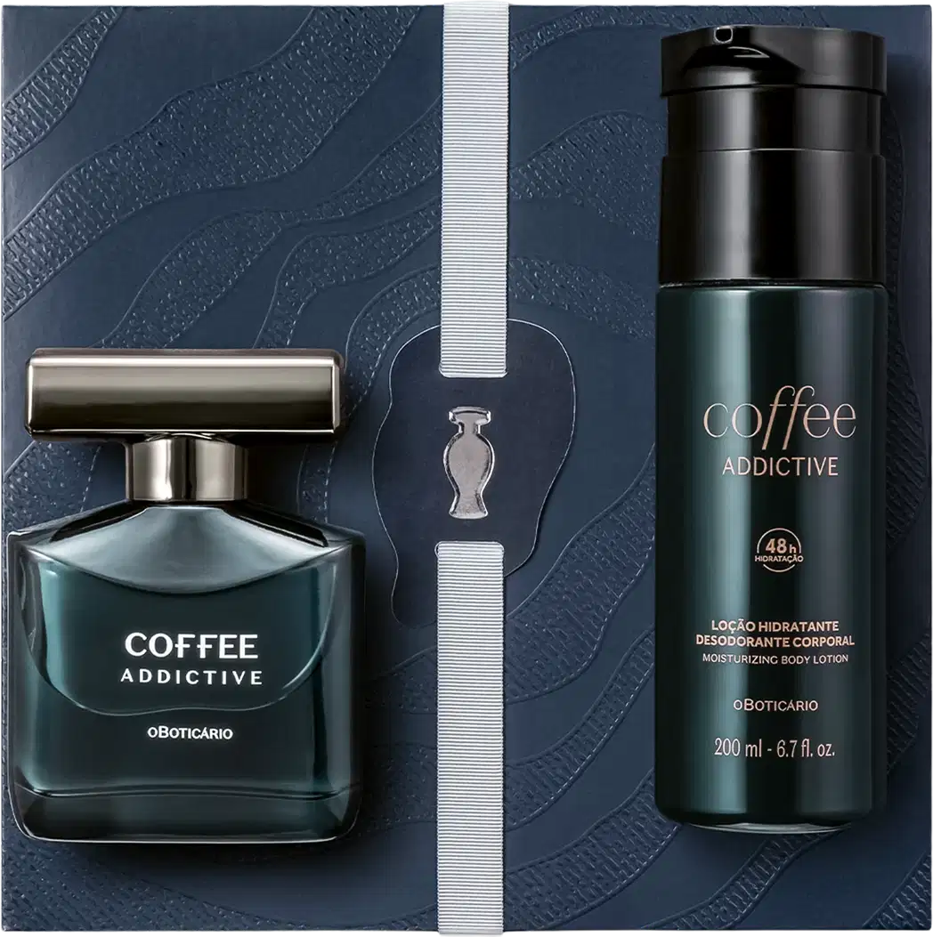 Conjunto de item de perfumaria e loção corporal hidratante da marca Coffee, em embalagens de frasco e bisnaga de cores azul-marinho e verde, com rótulos destacando o nome "Coffee Addictive".