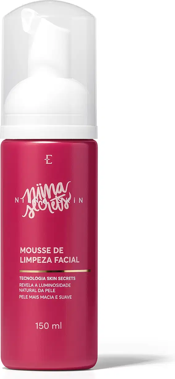 Mousse de limpeza facial Niina Secrets em embalagem plástica cilíndrica rosa com rótulo branco. Produto de 150 ml com tecnologia Skin Secrets para uma pele mais luminosa e suave.