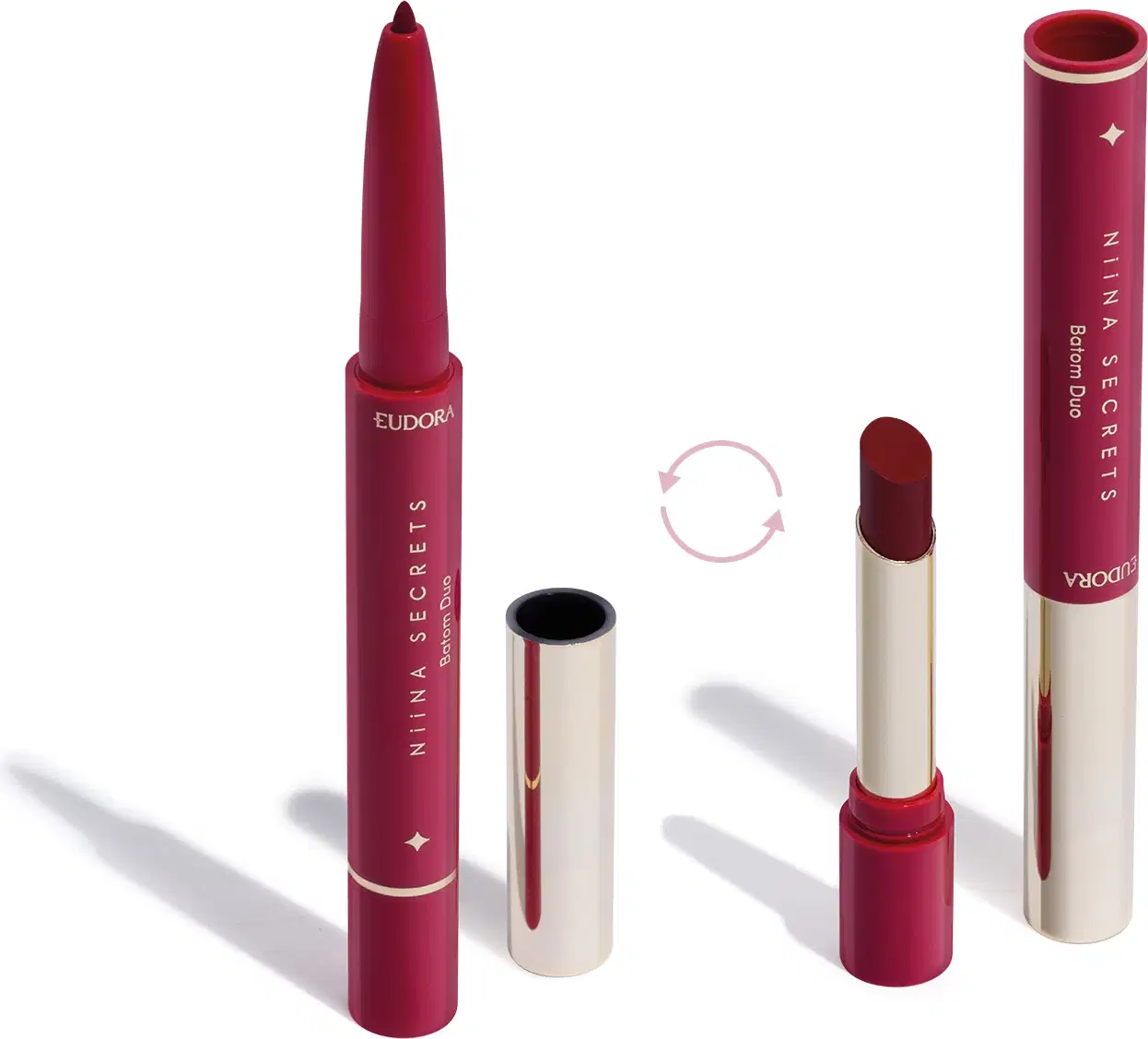O produto apresentado na imagem é um batom da marca Niina Secrets Eudora. São dois produtos em um: uma lapiseira delineadora com a ponta afiada e o batom em formato stick. Todos os itens possuem detalhes em dourado e rosa.