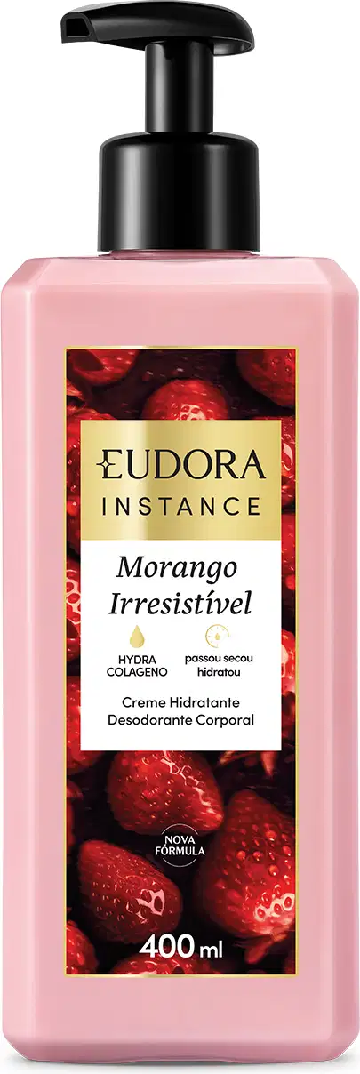 Frasco de creme hidratante corporal da marca Eudora Instance, com rótulo em vermelho e rosa, contendo 400 ml da linha "Morango Irresistível".