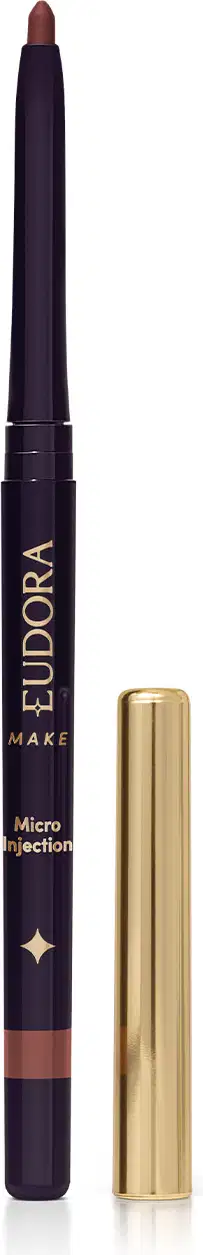 Lapiseira de maquiagem da marca Eudora Make, com embalagem preta e tampa dourada, exibindo a marca e o nome "Micro Injection" no rótulo.