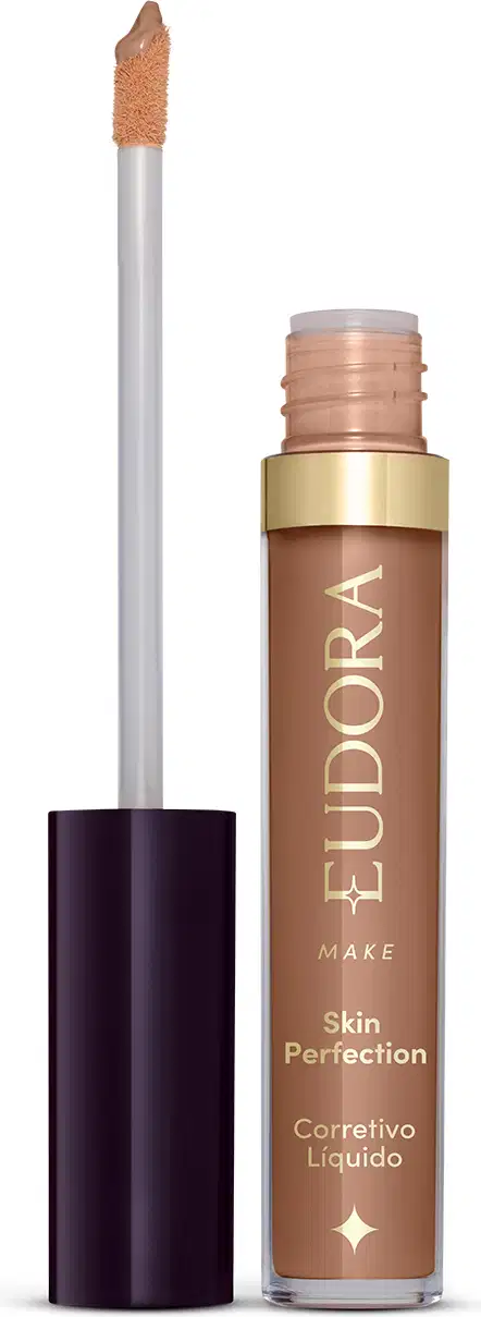 Produto de maquiagem da marca Eudora, com embalagem em tons de bege e dourado. Trata-se de um corretivo líquido para a pele, o produto está aberto e mostrando como é o aplicador.
