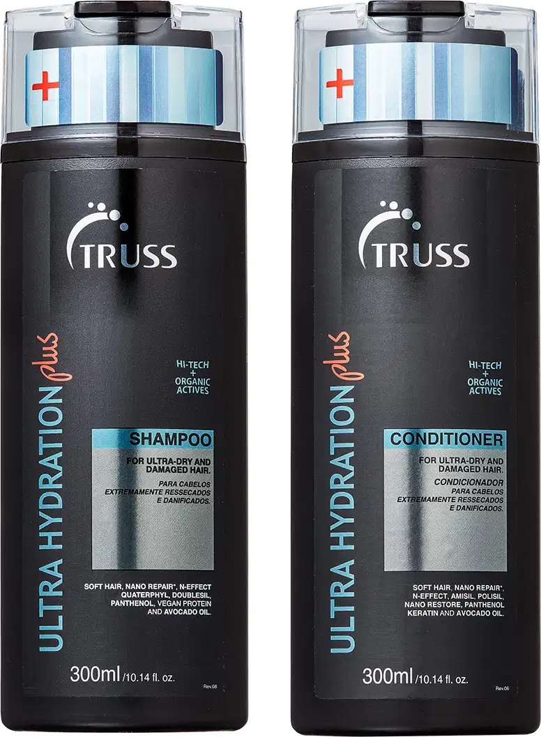 A imagem mostra o frasco do shampoo e do condicionador. São retangulares pretos com detalhes em vermelho, azul e prata.