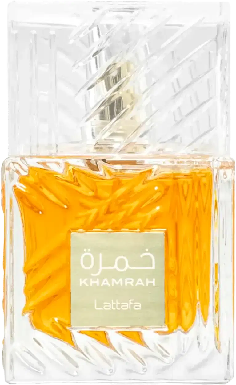 Frasco de perfume Lattafa Khamrah com líquido âmbar em embalagem de vidro transparente com detalhes dourados e rótulo com o nome da fragrância "Lattafa" em letras brancas.