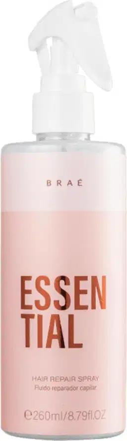Este é o spray reparador de cabelo Essential da Braé. Este spray leave-in destina-se a ajudar a reparar os cabelos danificados e a proteger contra futuros danos.