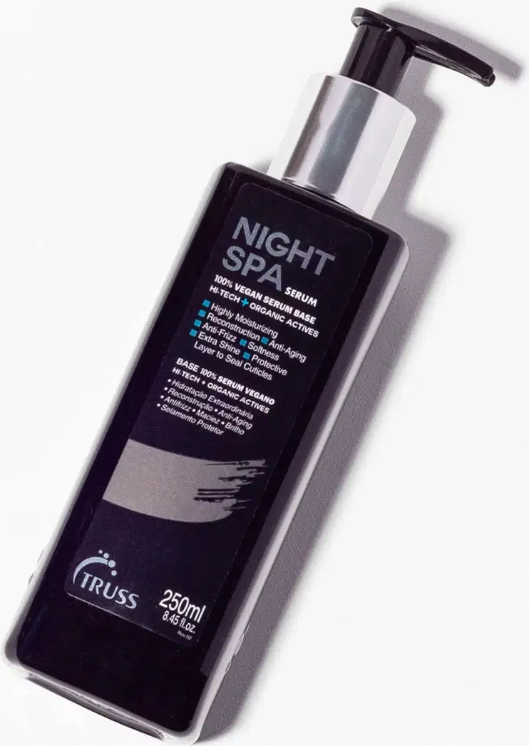 A imagem mostra um frasco de sérum com tampa pump preta.