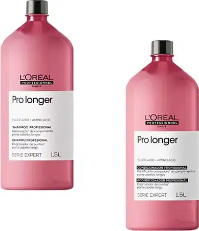 São dois frascos de plástico rígido de shampoo e condicionador com 1,5 litros cada, da linha Serie Expert Pro longer da L'Oréal Professionnel. Os frascos têm um formato cilíndrico e são de cor rosa vibrante.