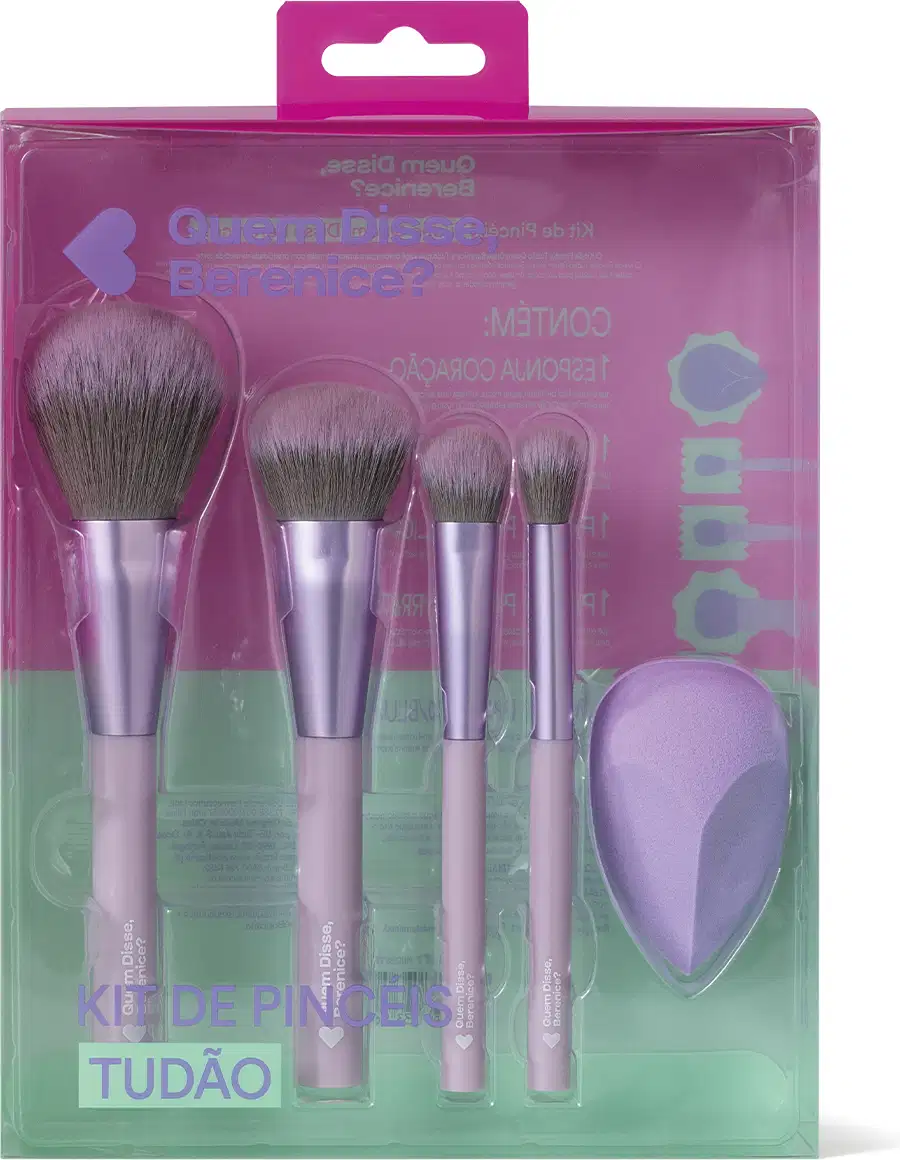 Kit de 4 pincéis de maquiagem com cabo rosa e verde claro, incluindo pincel grande, médio e pequeno, além de uma esponja em formato de gota, em embalagem plástica transparente com rótulo da marca Quem Disse, Berenice?.