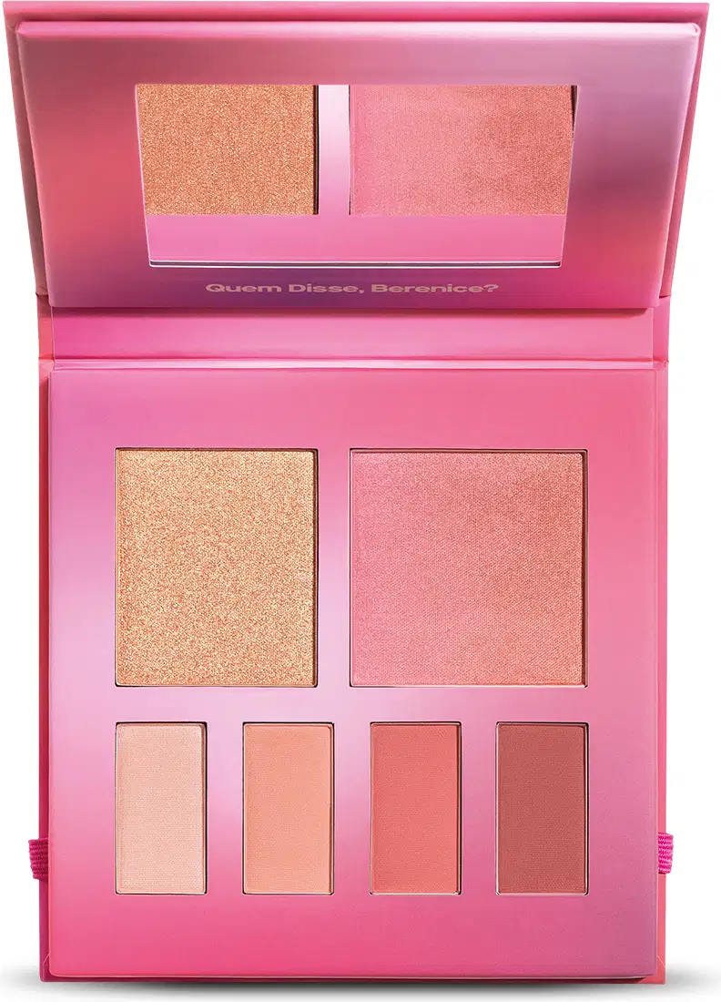 Paleta ee maquiagem multifuncional Roselele Quem Disse, Berenice? em estojo na cor rosa com espelho na tampa contendo seis cores diferentes de sombras e blushes em tons de rosa.