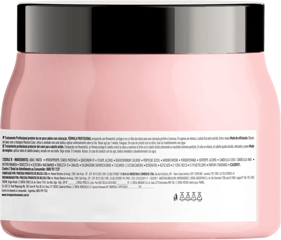 Recipiente de item de perfumaria rosa com tampa preta. Embalagem cilíndrica com rótulo branco contendo informações sobre o produto. Produto de beleza com design minimalista e cores neutras.