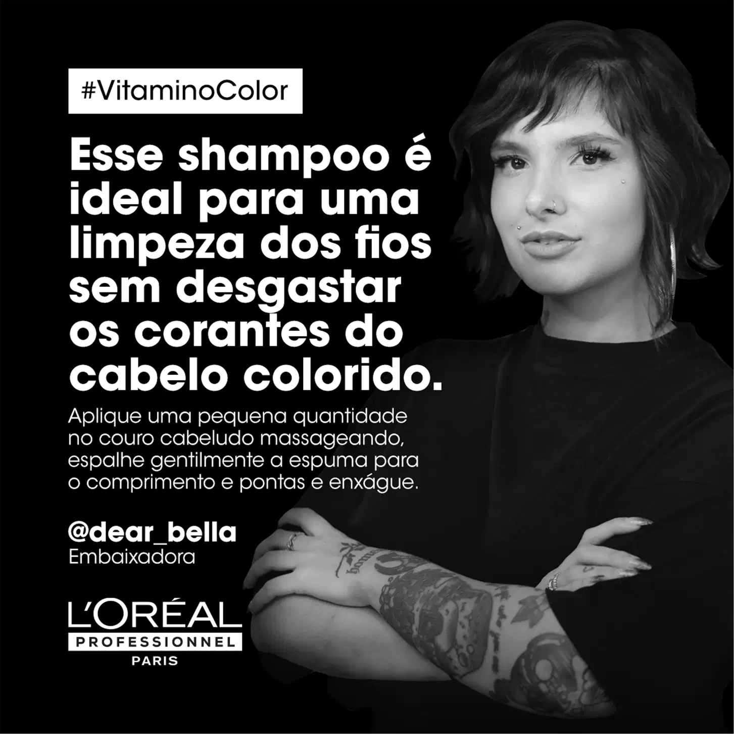 Texto da imagem: Esse shampoo é ideal para uma limpeza dos fios sem desagastar os corantes do cabelo colorido. Aplique uma pequena quantidade no couro cabeludo massageando, espalhe gentilmente a espuma para o comprimento e pontas e enxágue.